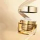 ESTEE LAUDER Revitalizing Supreme+ - Crème Hydratante Révélatrice de Jeunesse 50ml - Illustration n°3
