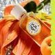 ROGER & GALLET Coffret Eau Parfumée Bienfaisante Fleur d’Osmanthus 30ml et sa Crème Mains - Illustration n°2